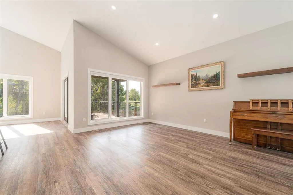 42 Riverwood Place SW