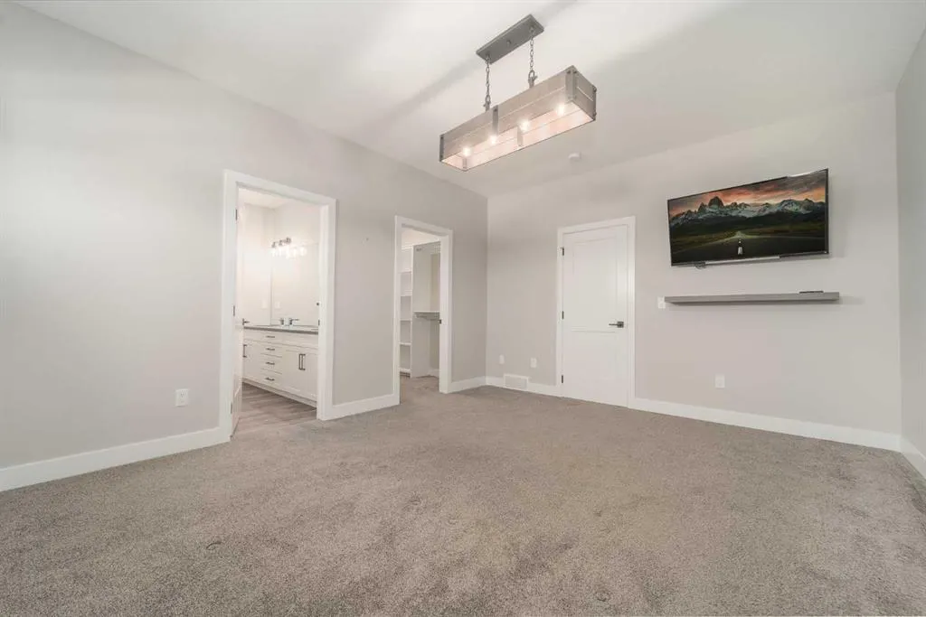 42 Riverwood Place SW
