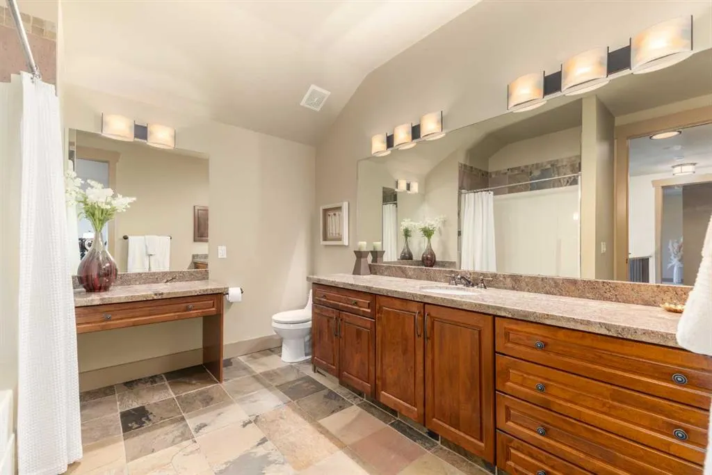 1359 69 Street SW, #15