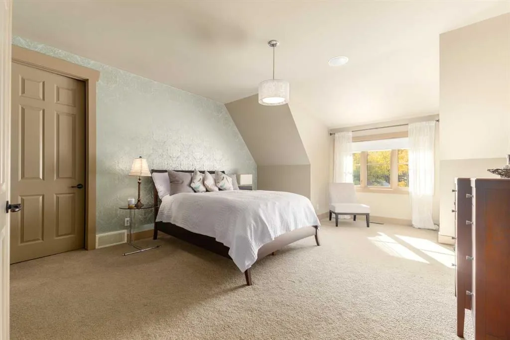 1359 69 Street SW, #15