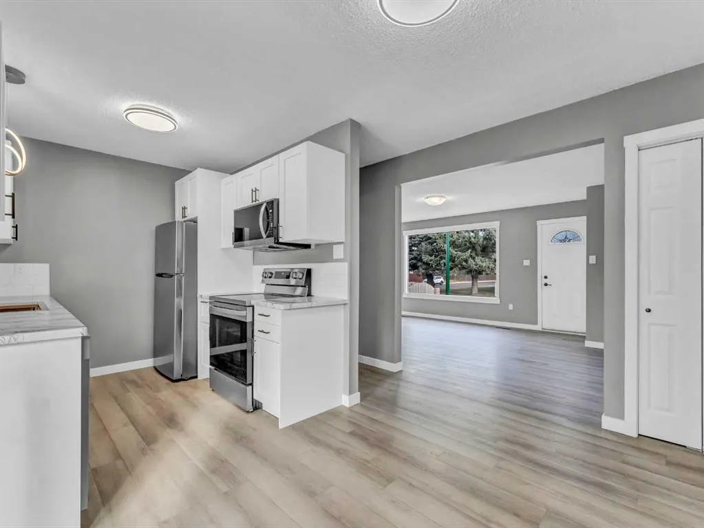 9 Rossmere Way SE