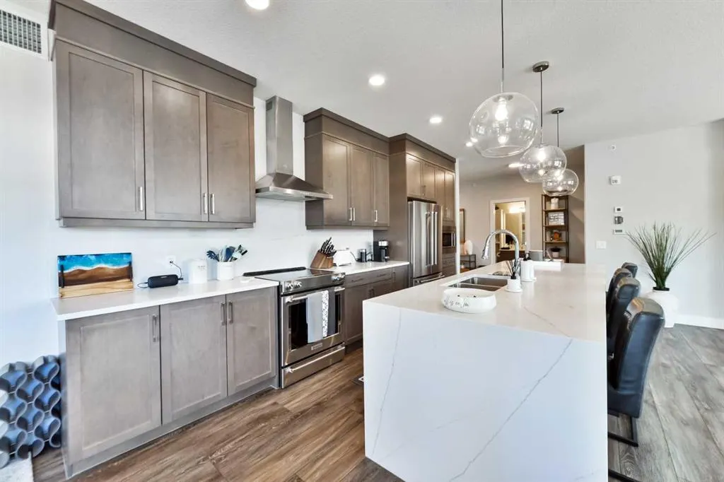 8355 19 Avenue SW, #415