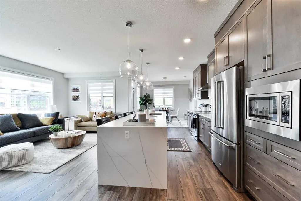 8355 19 Avenue SW, #415