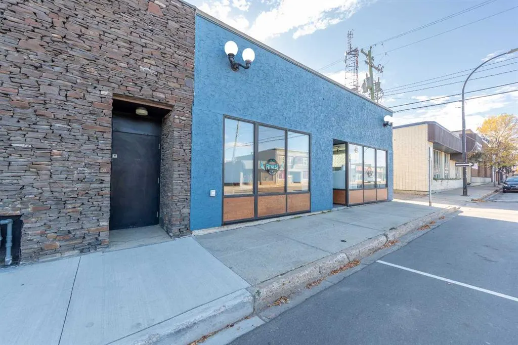 5007 50 Street