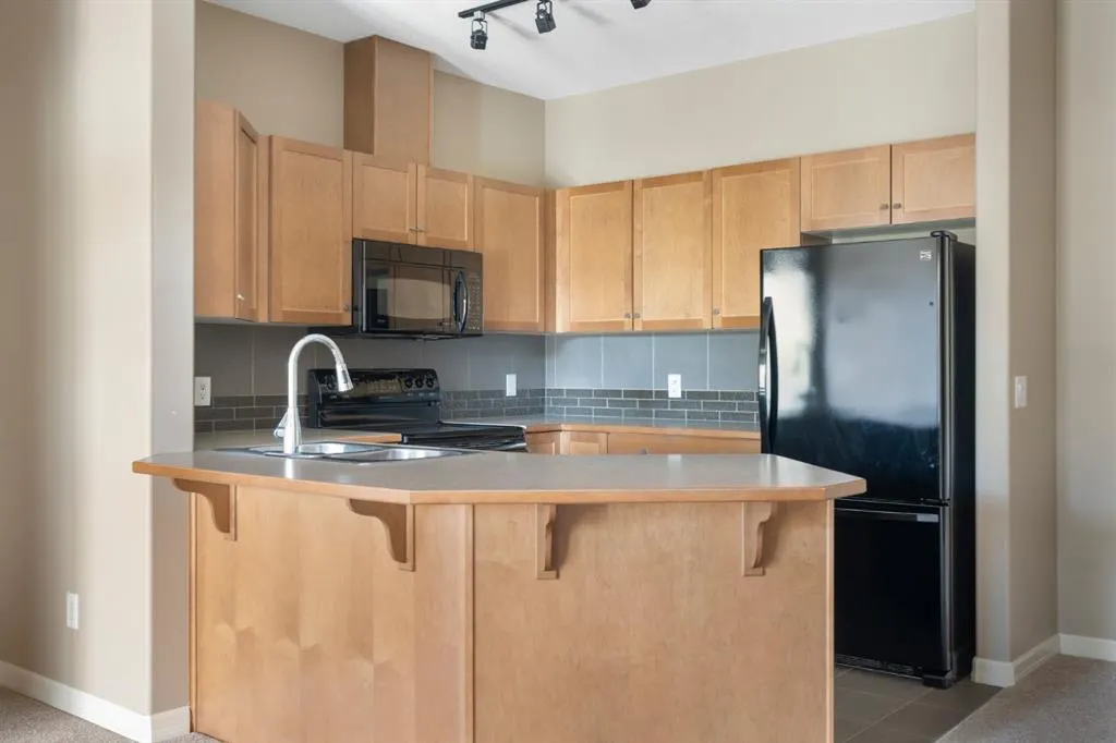 92 Crystal Shores Road, #4214