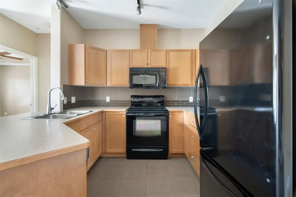 92 Crystal Shores Road, #4214