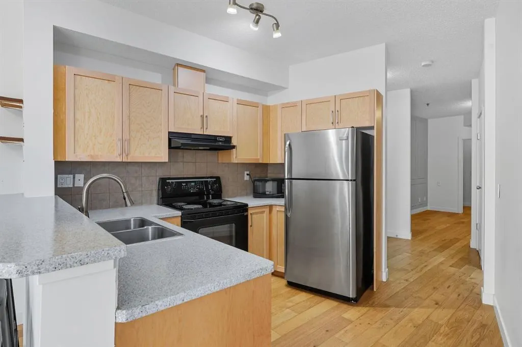 1000 15 Avenue SW, #209