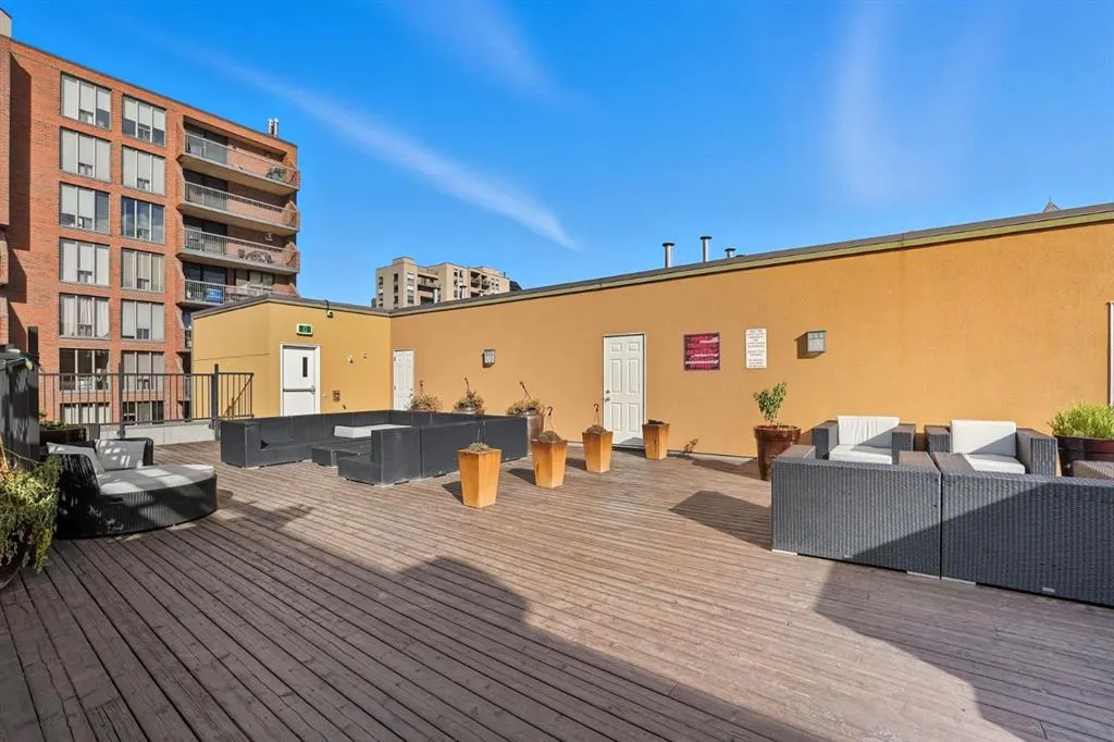 1000 15 Avenue SW, #209