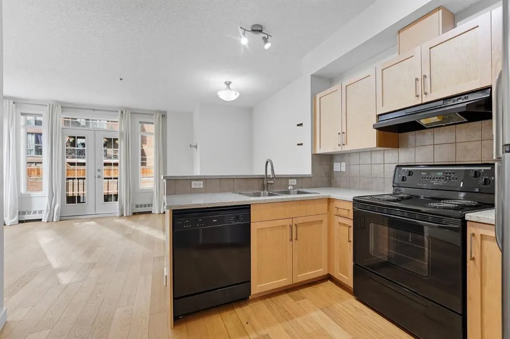 1000 15 Avenue SW, #209