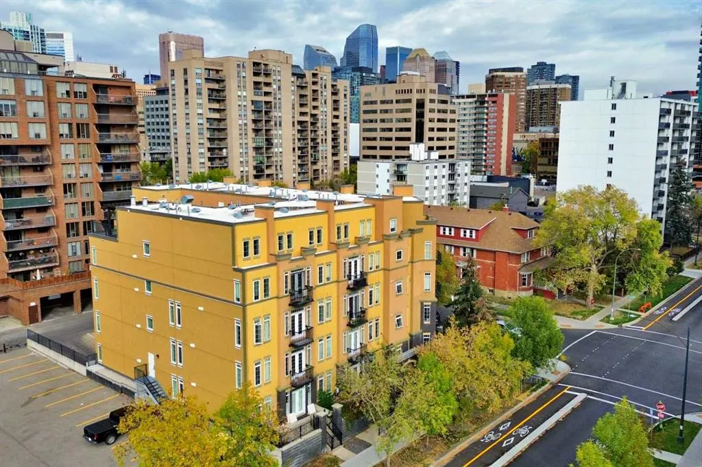 1000 15 Avenue SW, #209