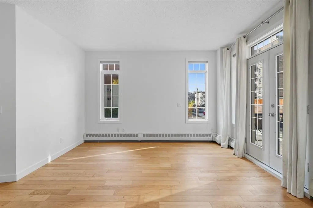 1000 15 Avenue SW, #209