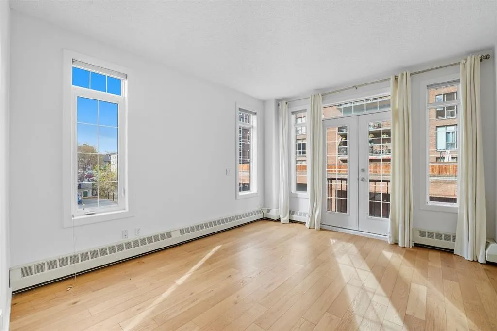 1000 15 Avenue SW, #209