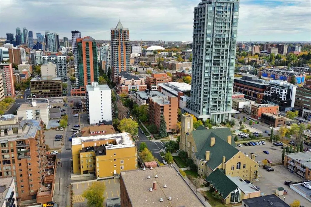 1000 15 Avenue SW, #209