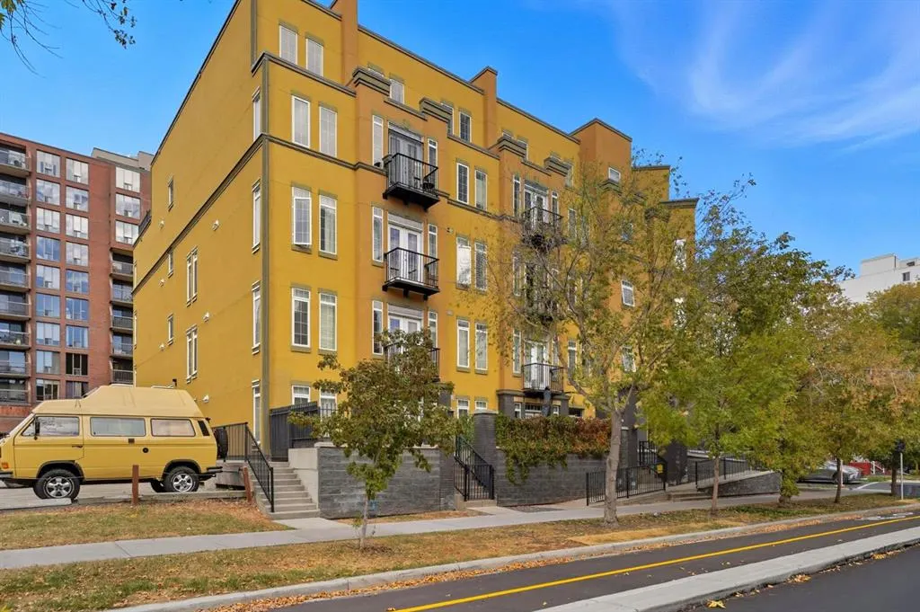 1000 15 Avenue SW, #209