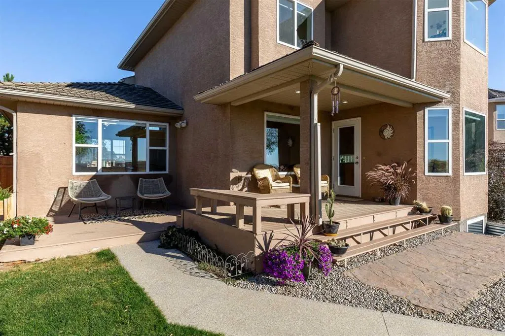 80 Canyon Boulevard W