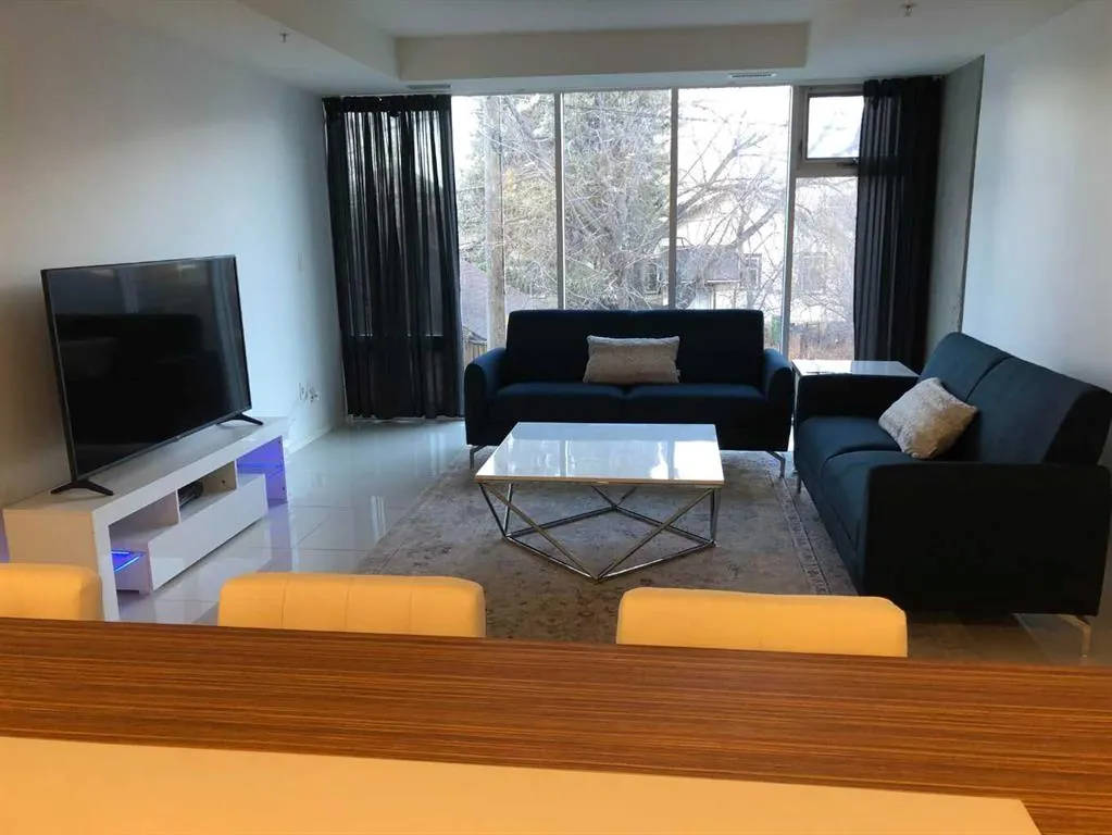 1020 9 Avenue SE, #210
