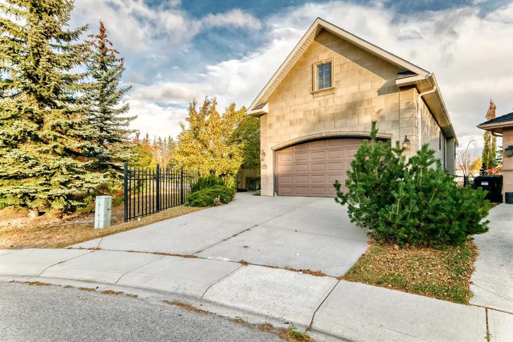 7001 Strathridge Gate SW