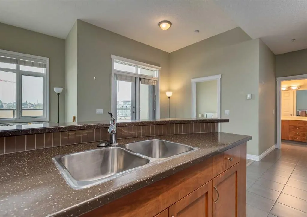 990 Centre Avenue NE, #628