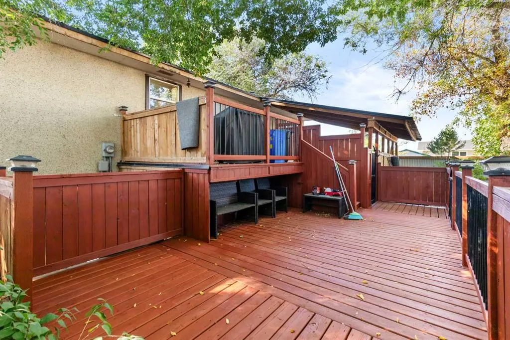 8 Cypress Way SE