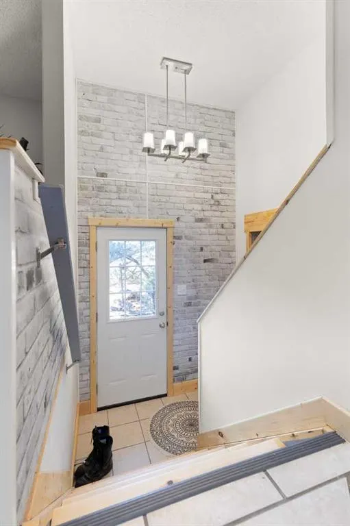 8 Cypress Way SE