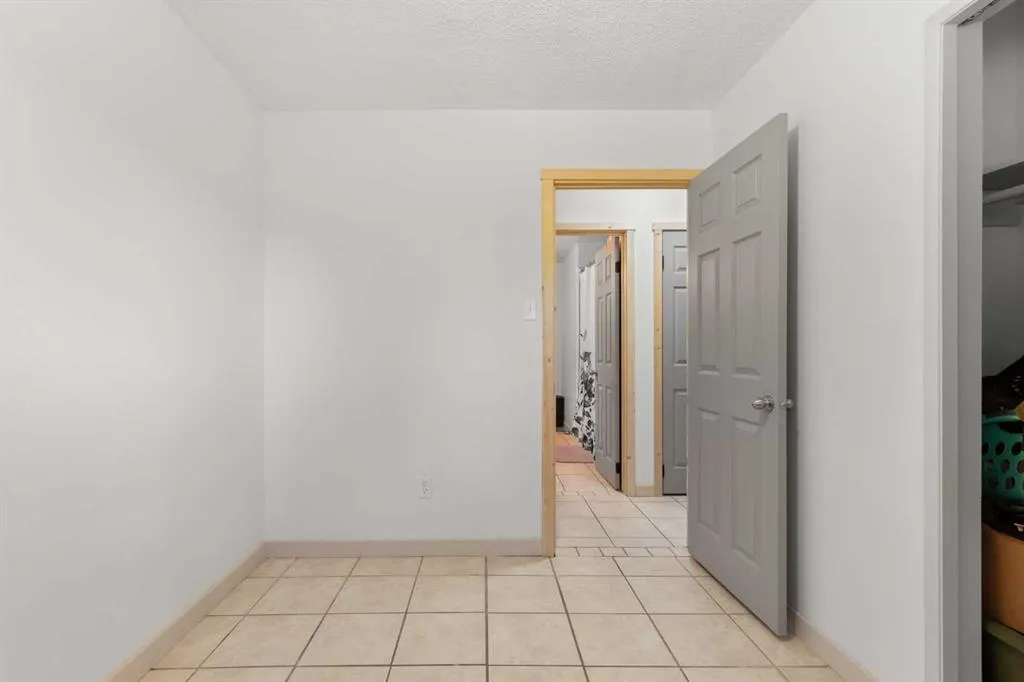 8 Cypress Way SE
