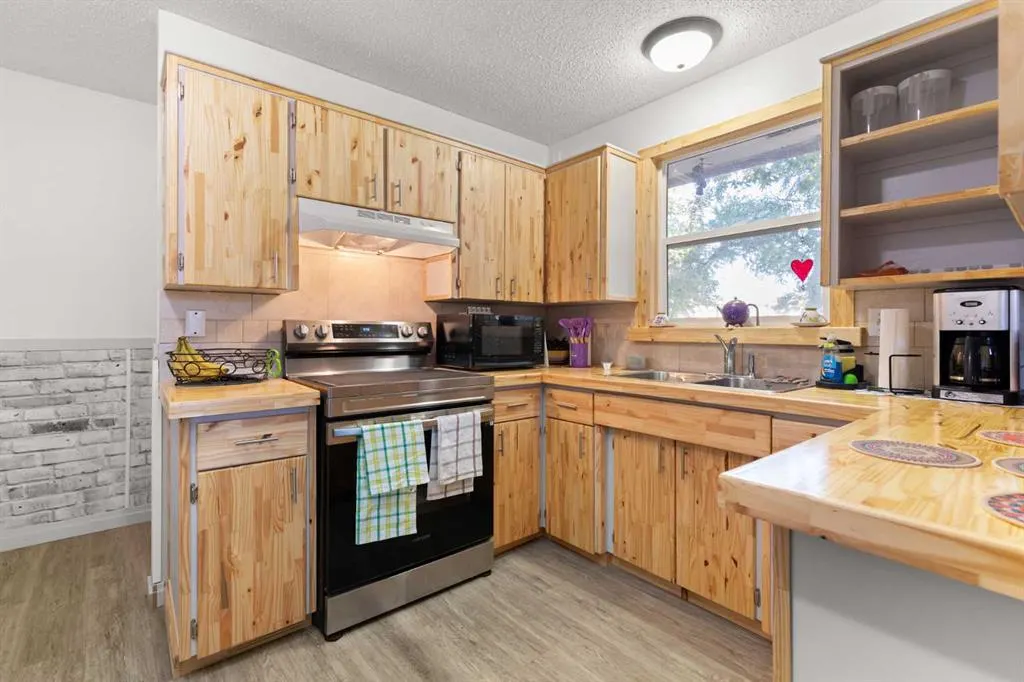 8 Cypress Way SE