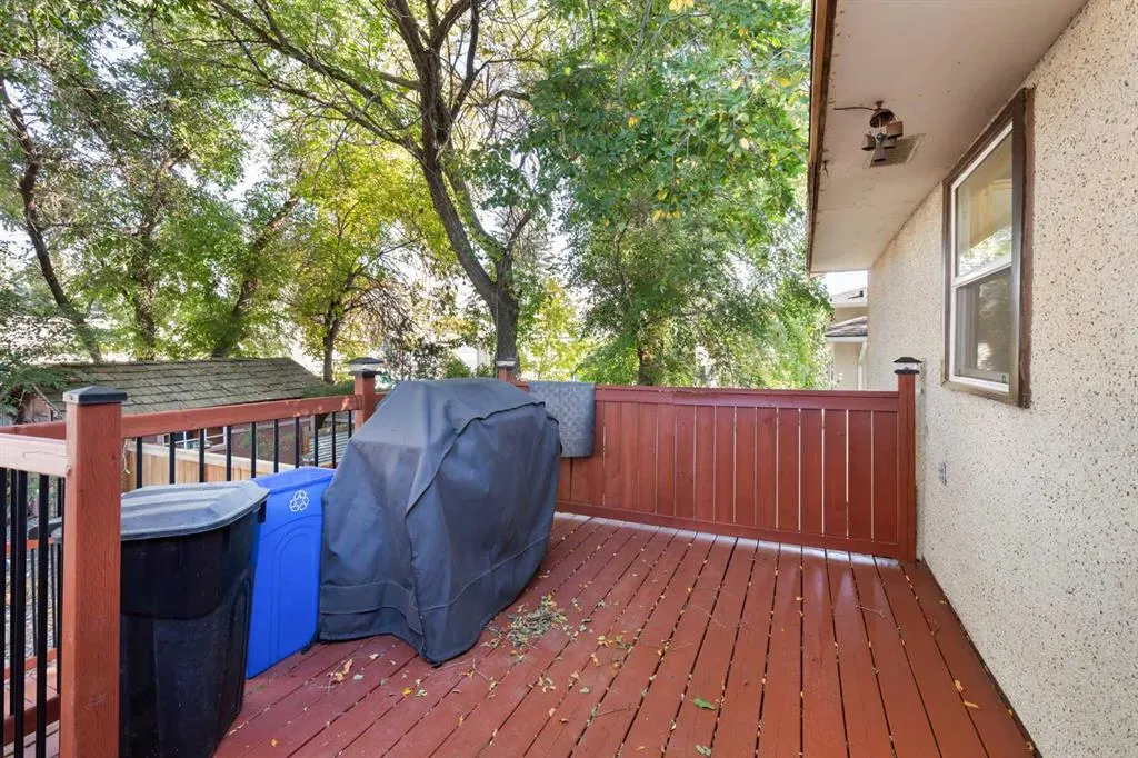 8 Cypress Way SE