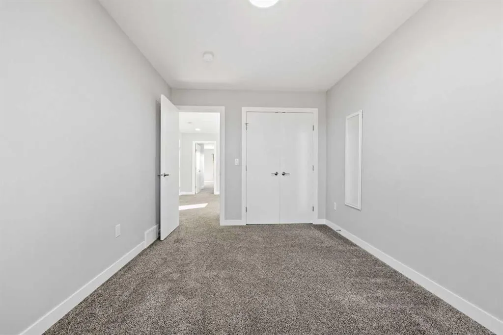 743 Edgefield Crescent