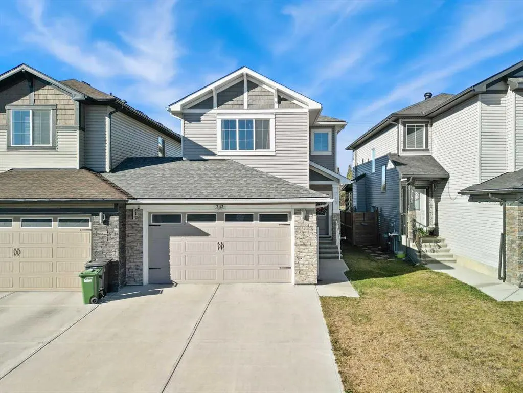 743 Edgefield Crescent
