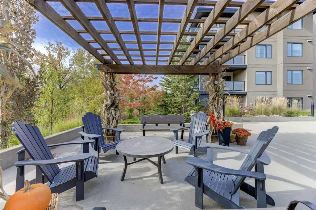 5029 Edgemont Boulevard NW, #210