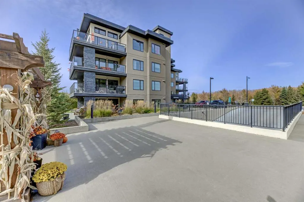 5029 Edgemont Boulevard NW, #210