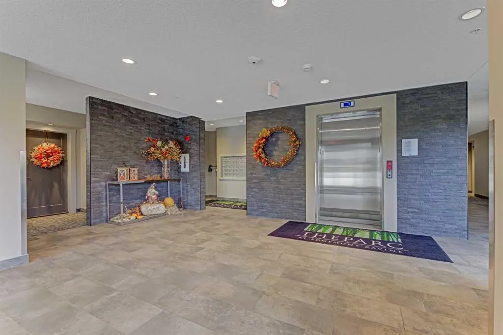 5029 Edgemont Boulevard NW, #210