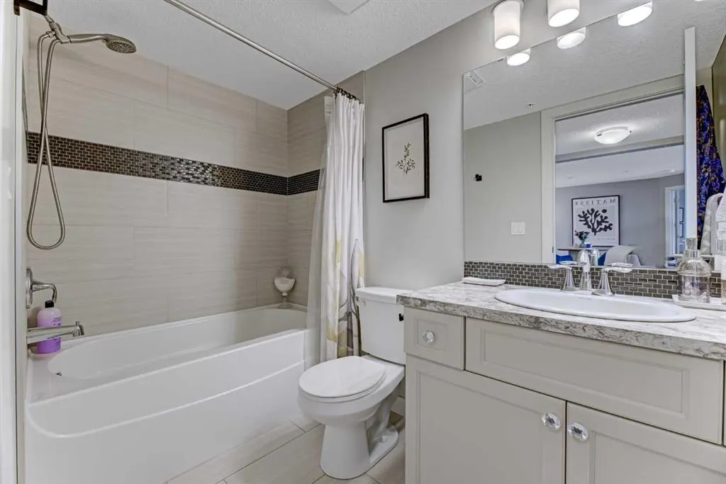 5029 Edgemont Boulevard NW, #210