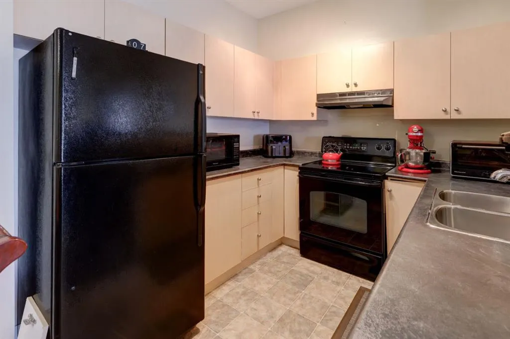 1140 Taradale Drive NE, #1413
