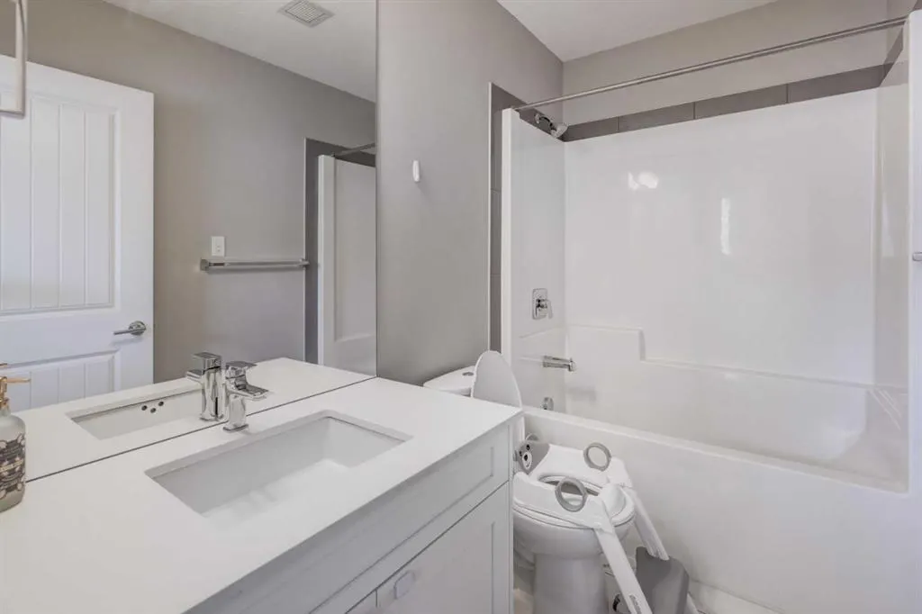 100 Auburn Meadows Common SE, #315