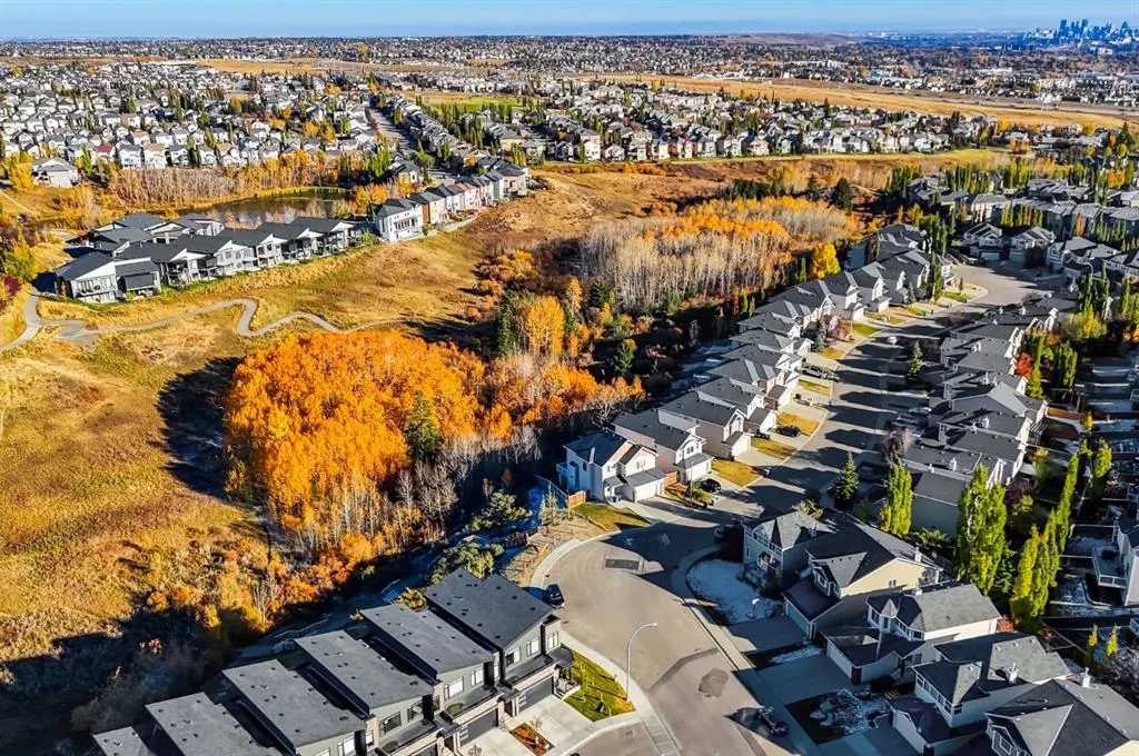 30 Royal Elm Drive NW