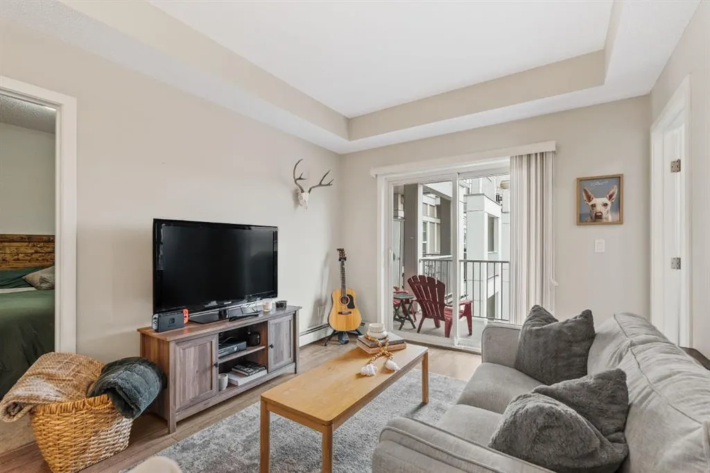 402 Marquis Lane SE, #305