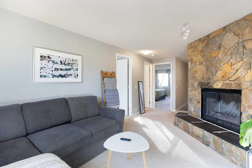 5019 46 Avenue SW, #19