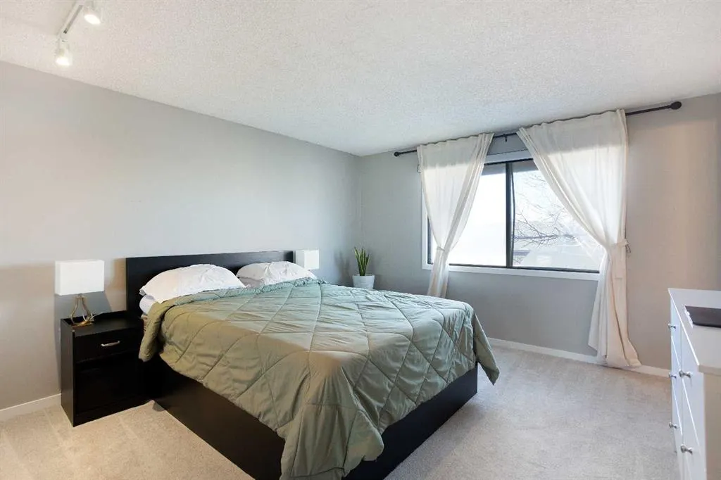 5019 46 Avenue SW, #19