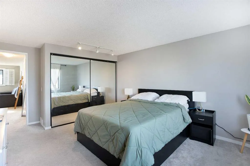 5019 46 Avenue SW, #19