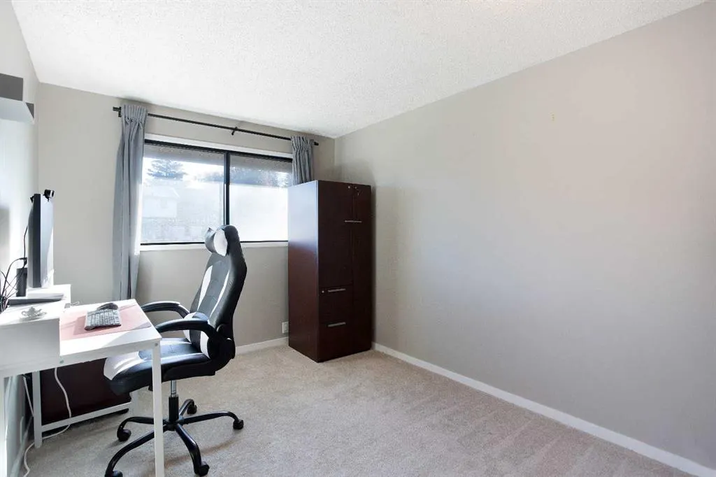 5019 46 Avenue SW, #19