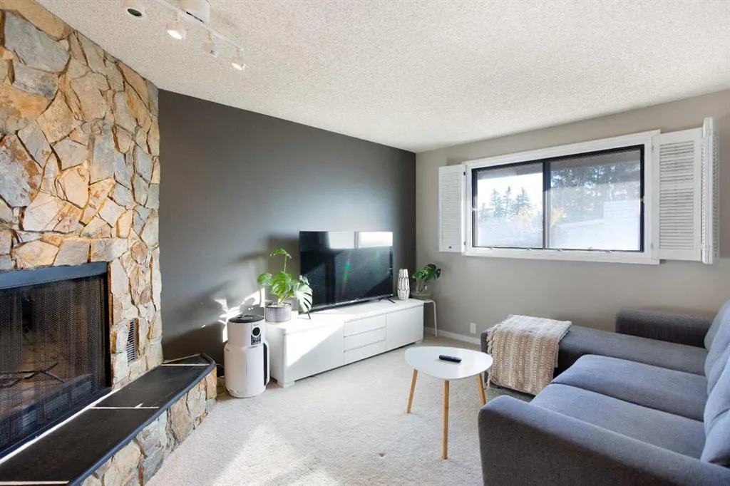 5019 46 Avenue SW, #19