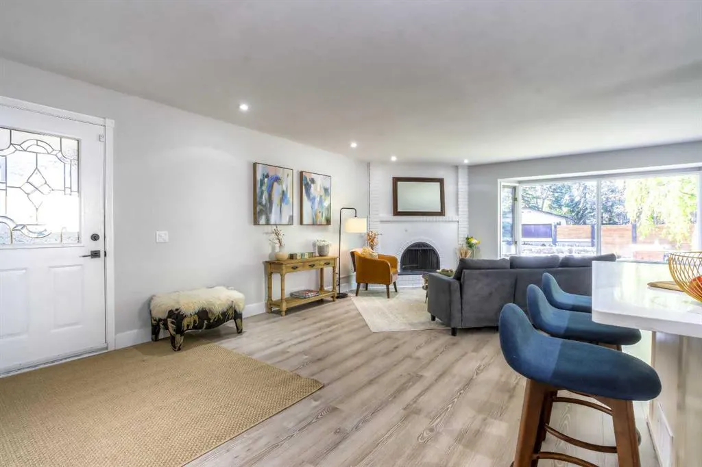 511 Cedarille Crescent SW