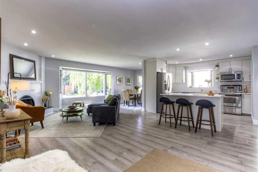 511 Cedarille Crescent SW