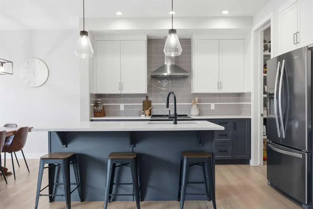 520 Kingsmere Way SE