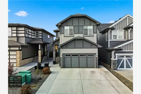 520 Kingsmere Way SE