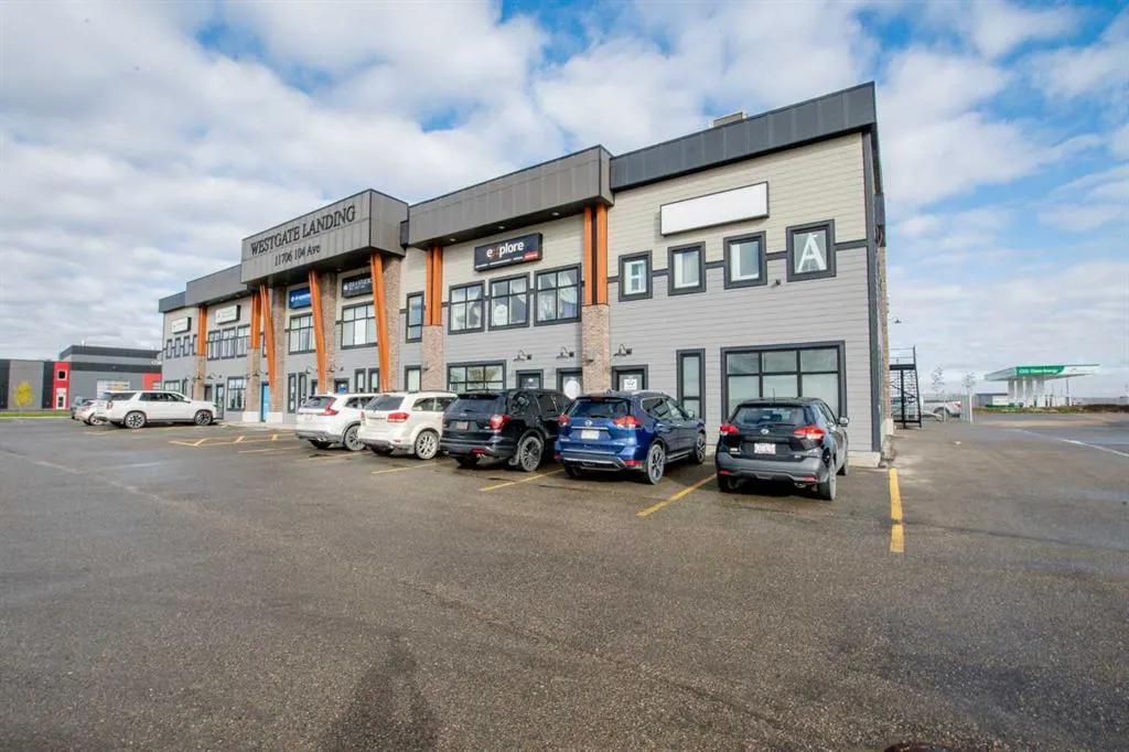 11706 104 Avenue, #201/203