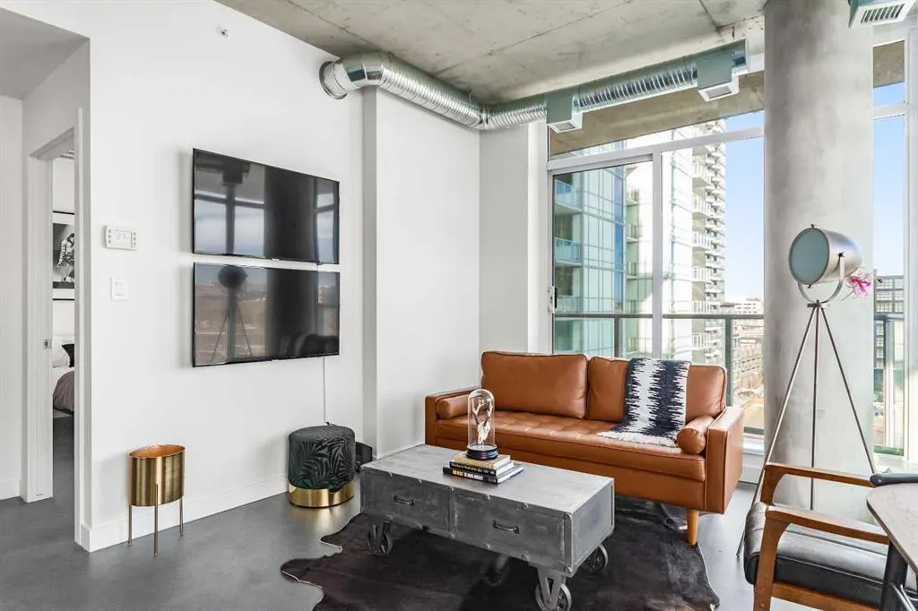624 8 Avenue SE, #804