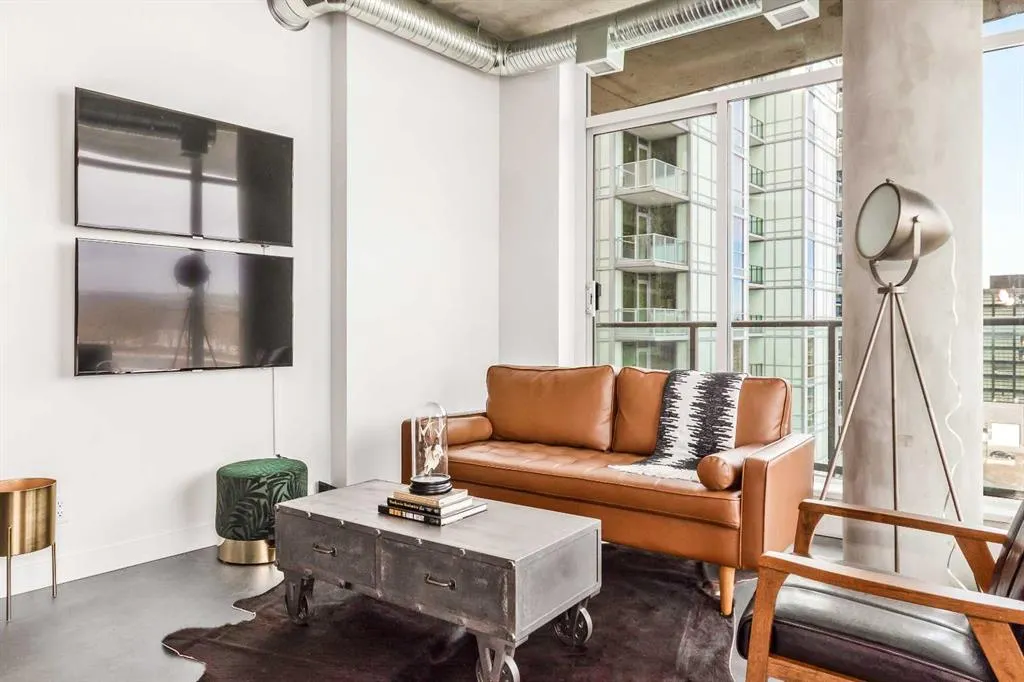 624 8 Avenue SE, #804
