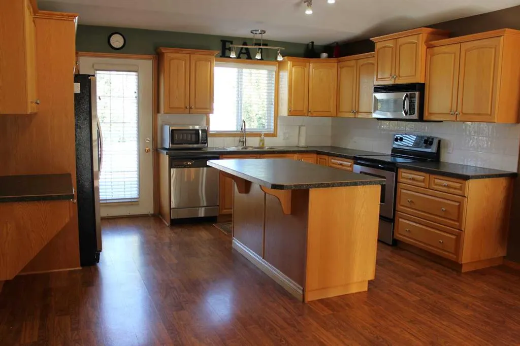 36 Meadowbrook Court